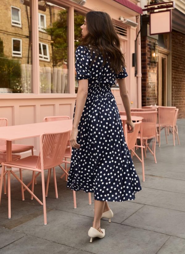 Paceandpoise.shop801382a166 5