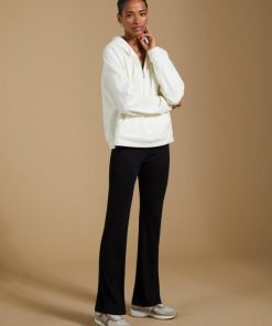 Paceandpoise.shop97b3aea505 4