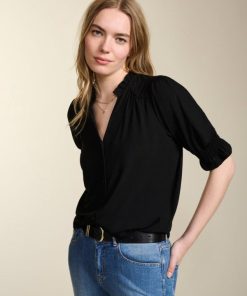 Paceandpoise.shopc81f8ae816 2