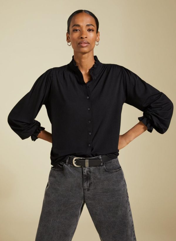 Paceandpoise.shopc9116b4a13 1