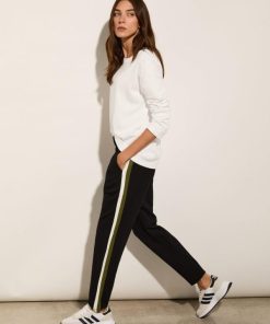 Paceandpoise.shope350a75351 1